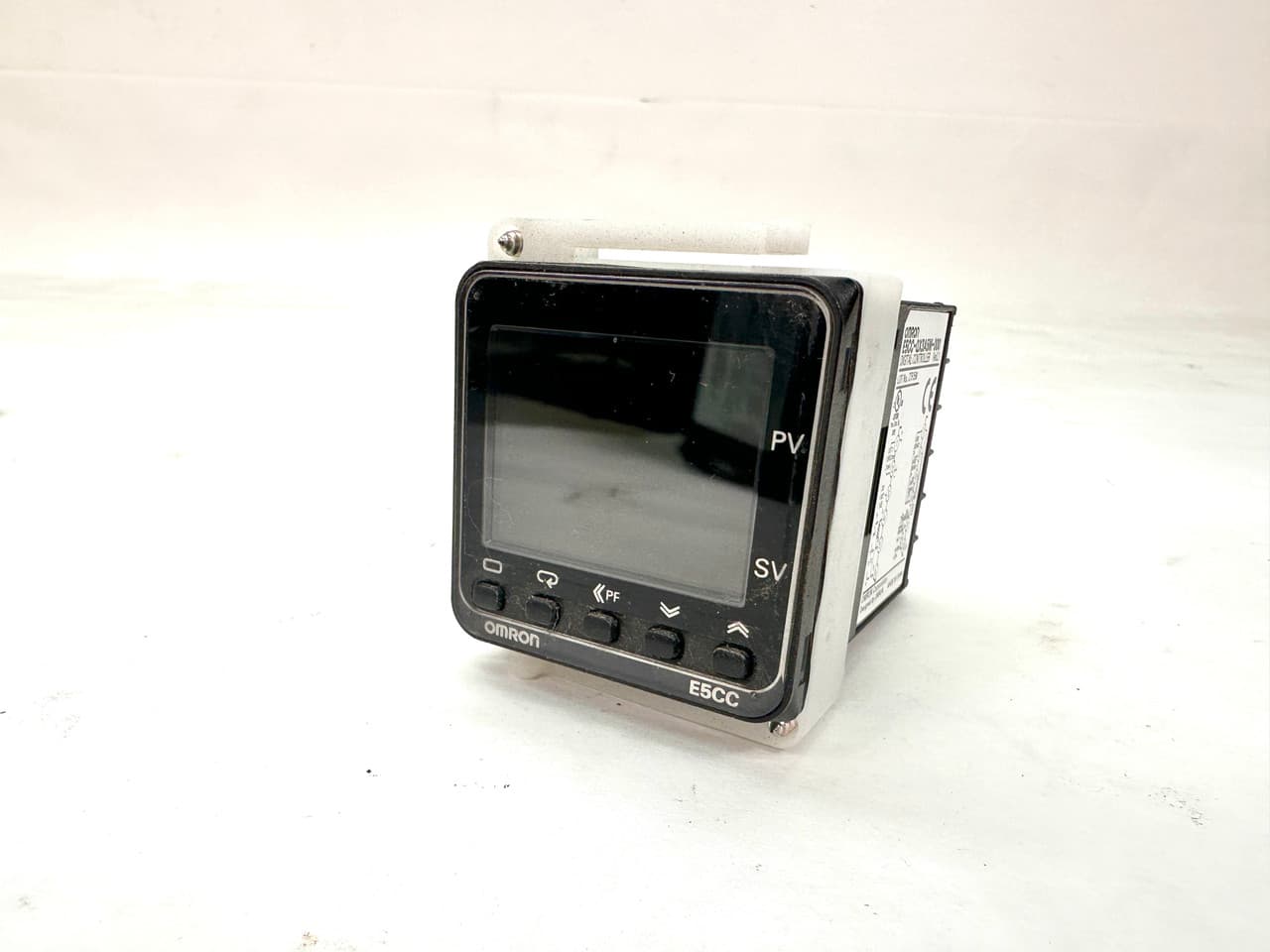 Omron E5CC-CX2ASM-800 Temperature Controller