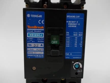 Terasaki XS125CJ-3P-20A قاطع كهربائي مقولب